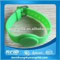 High Quality 125KHz 13.56MHz nfc wristbands rfid /RFID Wristband reader